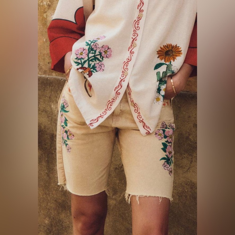 NWT AGUA BENDITA
RAINY SHORTS